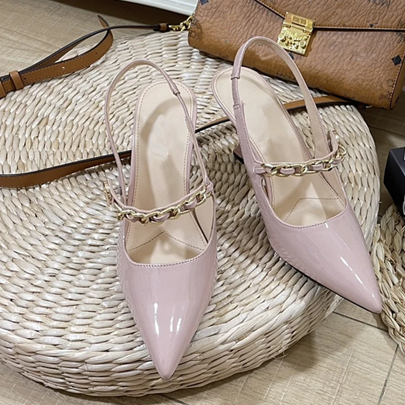 2023 High heeled pointed patent leather women's sandals, metal chain, summer women's shoes, high heels
2023 High heeled pointed patent leather women's sandals, metal chain, summer women's shoes, high heels