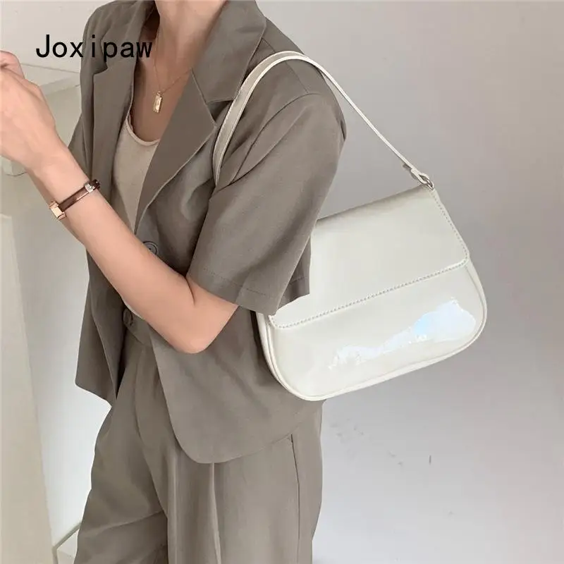 Women's Fashion Shoulder Bag Patent Leather Underarm Bag Handbag Minimalist Women's Underarm Bag Silver
Women's Fashion Shoulder Bag Patent Leather Underarm Bag Handbag Minimalist Women's Underarm Bag Silver