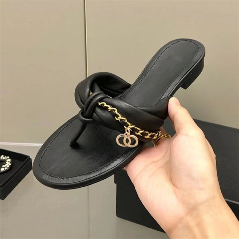 Metal Chain Low Heels Flip Flops Shoes for Ladies Women's Sandals Slippers Flat Female Zapatos De Mujer Solid Femme Sandalias
Metal Chain Low Heels Flip Flops Shoes for Ladies Women's Sandals Slippers Flat Female Zapatos De Mujer Solid Femme Sandalias