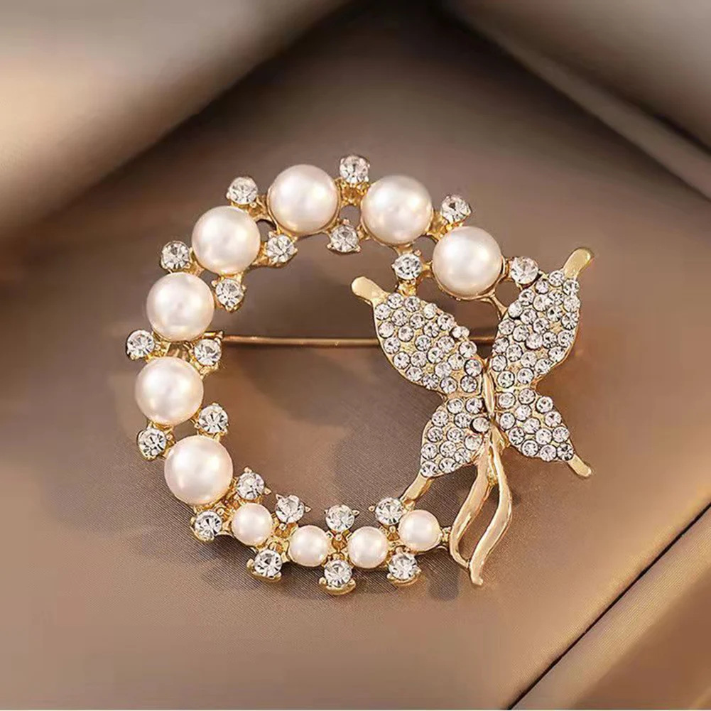 Fashion Pearl and Rhinestone Brooches for Women Baroque Trendy Butterfly Pins Clothes Accessories Wedding Gifts
Fashion Pearl and Rhinestone Brooches for Women Baroque Trendy Butterfly Pins Clothes Accessories Wedding Gifts