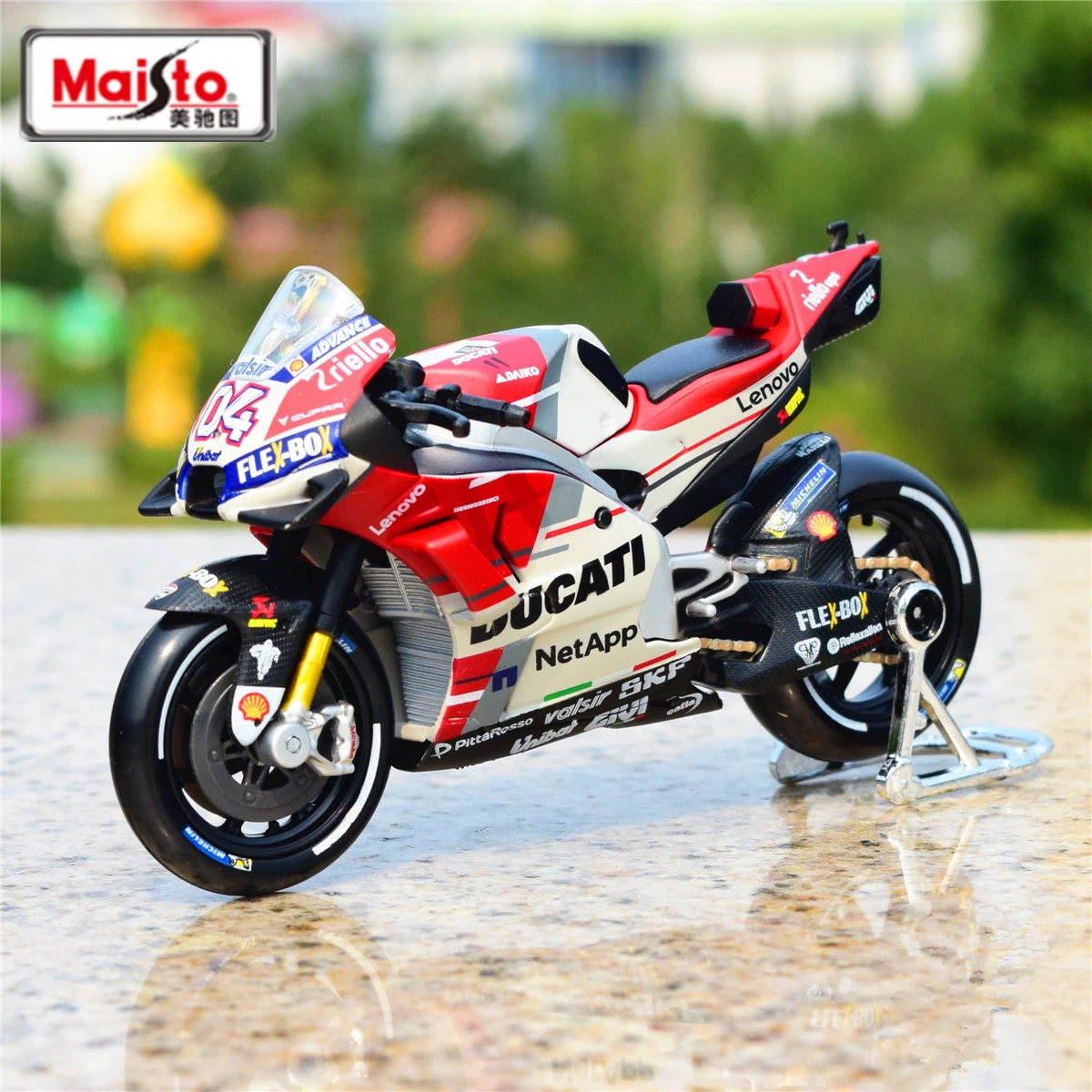 Maisto 1:18 DUCATI Desmosedici Moto GP #04 Alloy Racing Motorcycle Model Simulation Metal Sports Motorcycle Model Childrens Gift
Maisto 1:18 DUCATI Desmosedici Moto GP #04 Alloy Racing Motorcycle Model Simulation Metal Sports Motorcycle Model Childrens Gift