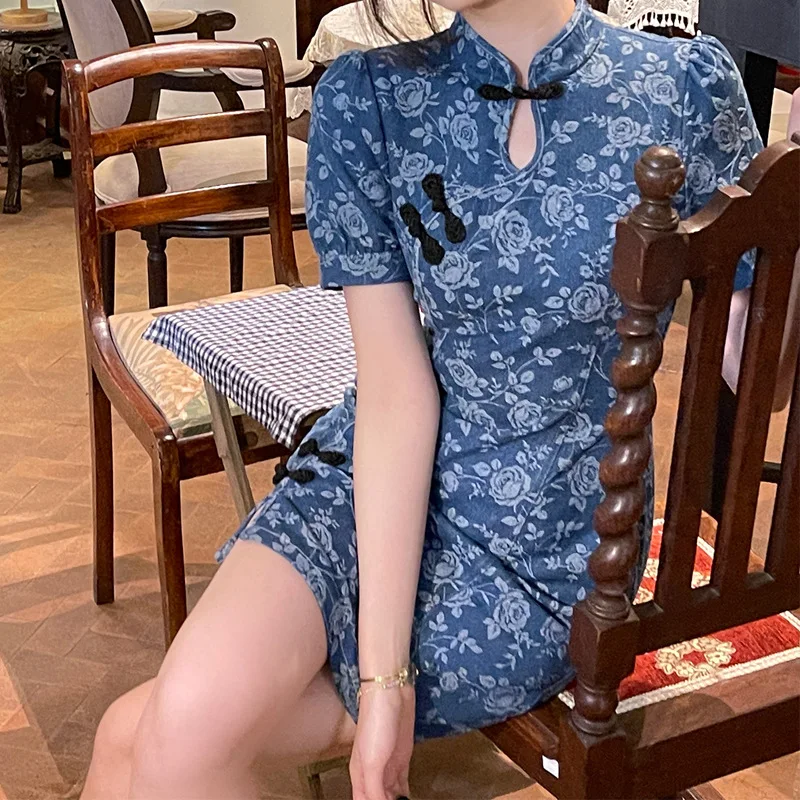 Retro stereo rose printing denim cheongsam dress women stand collar plate button sexy jacquard Fanny pack buttock dress
Retro stereo rose printing denim cheongsam dress women stand collar plate button sexy jacquard Fanny pack buttock dress