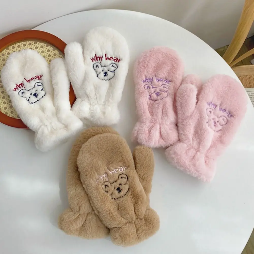 Christmas Gifts Bear Embroidery Mittens Warm Winter Hand Guards Soft Plush Gloves All Fingers Thicken Outdoor Windproof Gloves
Christmas Gifts Bear Embroidery Mittens Warm Winter Hand Guards Soft Plush Gloves All Fingers Thicken Outdoor Windproof Gloves