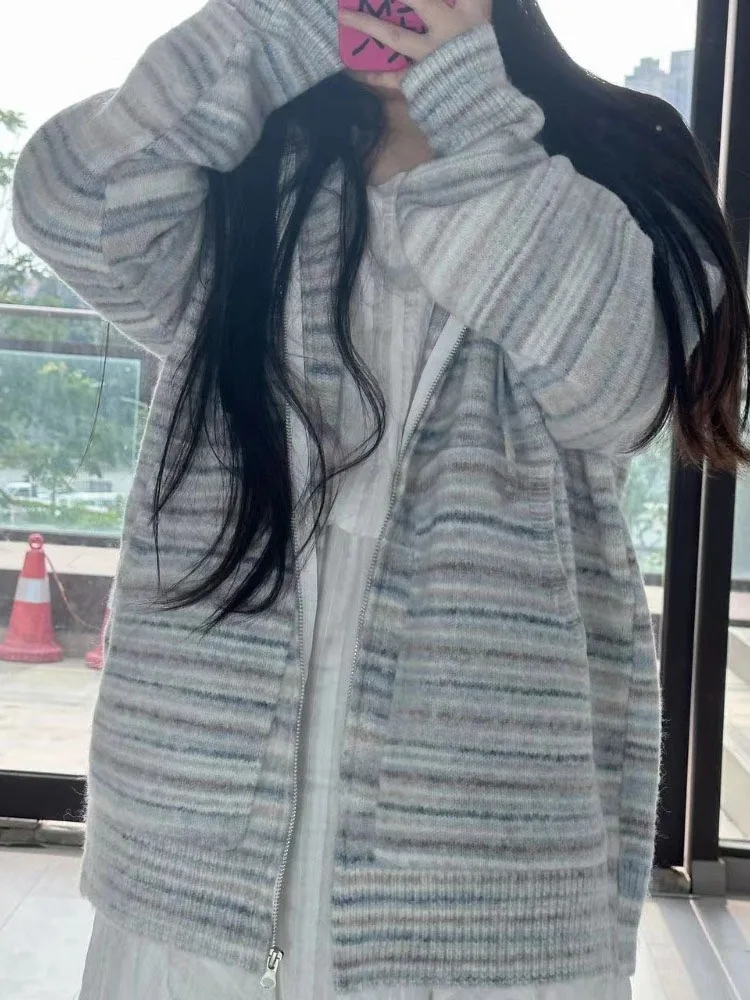 Harajuku Vintage Zip Up Cardigan Womens Grunge Knitted Striped Hooded Sweaters Coat 2023 Loose All Match Y2k Aesthetic Jackets
Harajuku Vintage Zip Up Cardigan Womens Grunge Knitted Striped Hooded Sweaters Coat 2023 Loose All Match Y2k Aesthetic Jackets