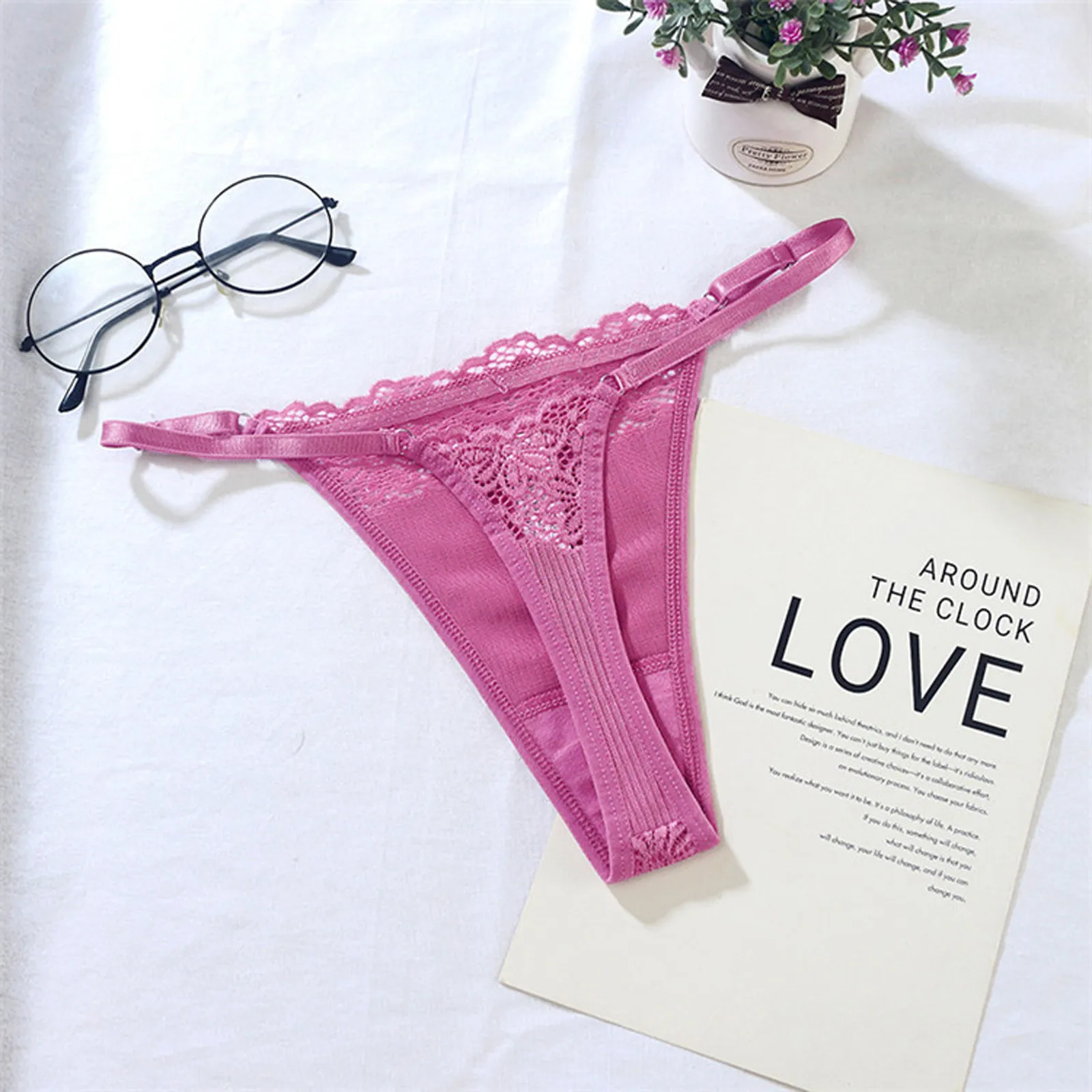 Low-waist Underpants Women's Panties Embroidery Lace Sexy Lingerie Sexy Underwear Stretch G-String Thongs Seamless Briefs Thong
Low-waist Underpants Women's Panties Embroidery Lace Sexy Lingerie Sexy Underwear Stretch G-String Thongs Seamless Briefs Thong