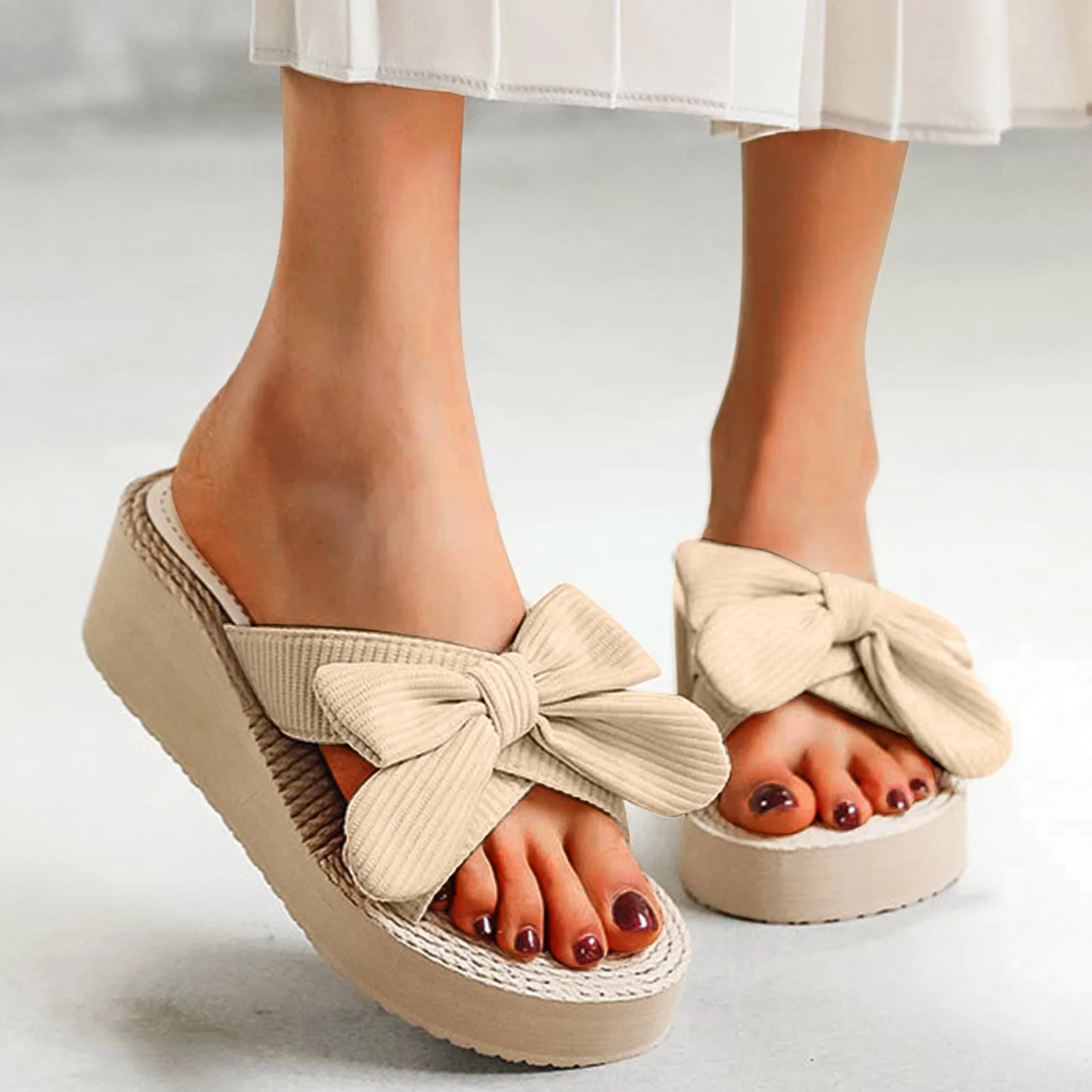Slippers Women Open Toe Beach Slippers Fashion And Bow Sandals Summer Casual Spring Wedge Women's slipper
Slippers Women Open Toe Beach Slippers Fashion And Bow Sandals Summer Casual Spring Wedge Women's slipper