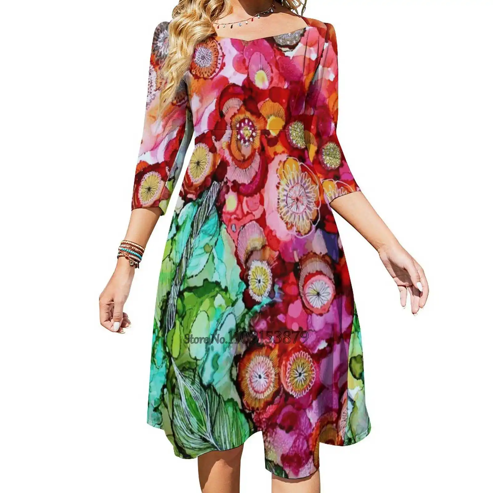 Женское платье с открытой спиной, открытой спиной и квадратным вырезом
Женское платье с открытой спиной, открытой спиной и квадратным вырезом