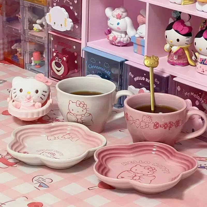 2023 Hello Kitty Ceramics Mug Dish Combination Sakura Powder Coffee Cup Office Desktop Decoration Tea Cup Girl's Birthday Gift
2023 Hello Kitty Ceramics Mug Dish Combination Sakura Powder Coffee Cup Office Desktop Decoration Tea Cup Girl's Birthday Gift