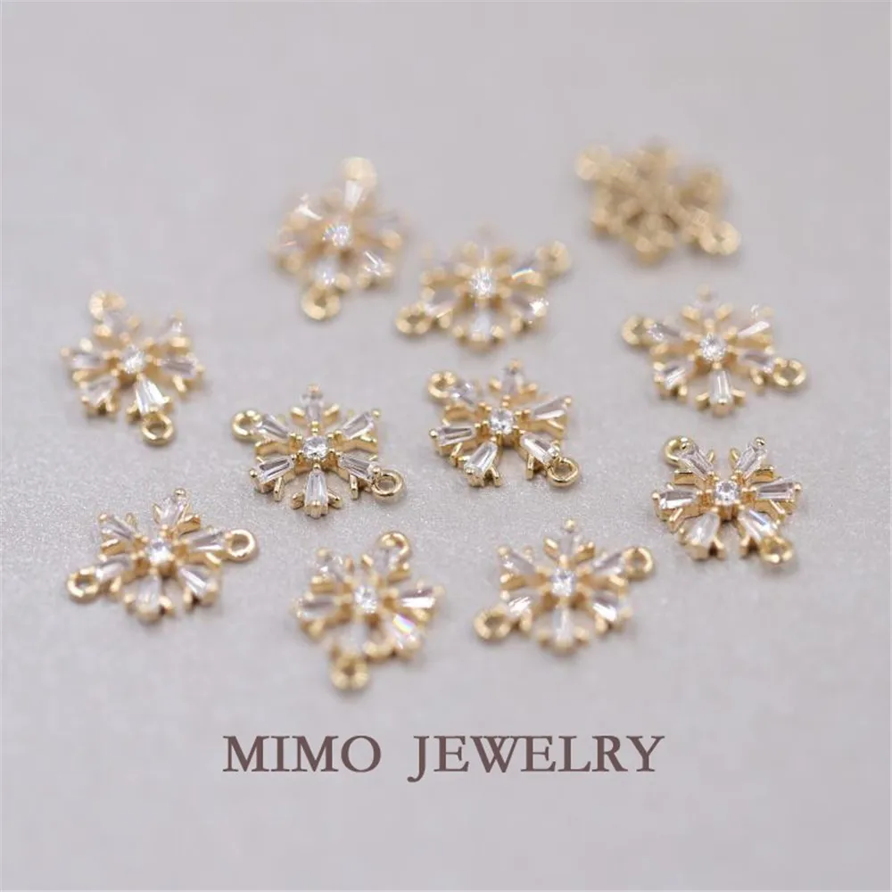 Gold-plated Snowflake zircon micro-set double ring pendant copper plated 14K real gold DIY handcrafted accessories
Gold-plated Snowflake zircon micro-set double ring pendant copper plated 14K real gold DIY handcrafted accessories