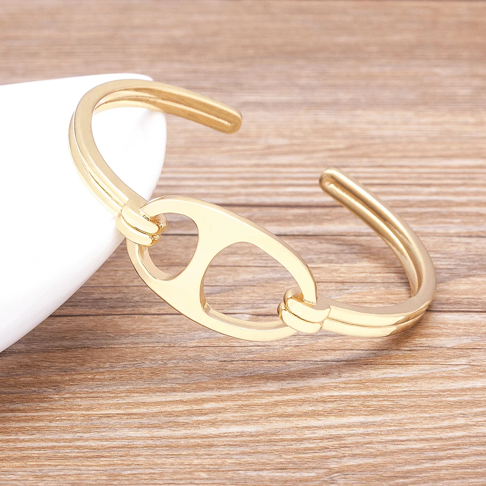 Delicate Simple Design Charm Open Cuff Bangles Cubic Zirconia Elegant Gold Plated Men Women High Quality Bracelets Party Gifts
Delicate Simple Design Charm Open Cuff Bangles Cubic Zirconia Elegant Gold Plated Men Women High Quality Bracelets Party Gifts