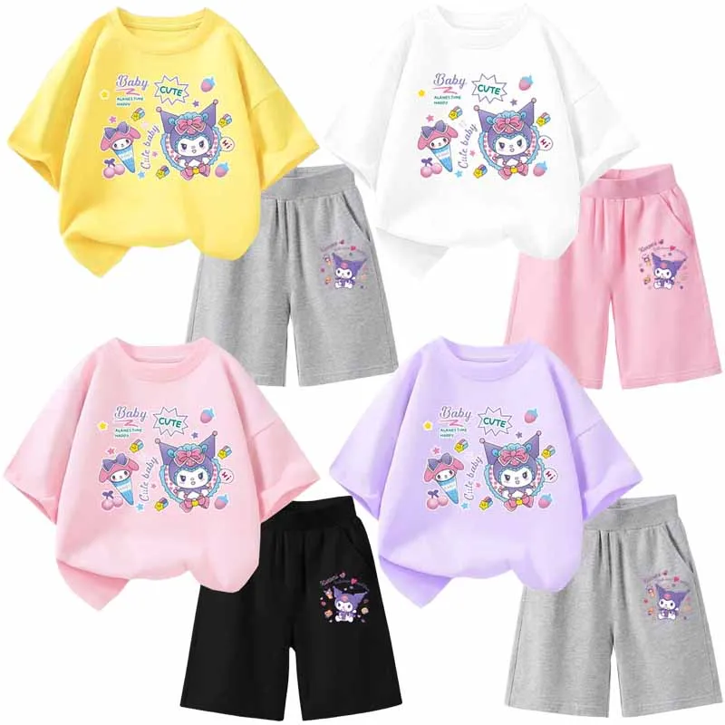 Детская летняя одежда Sanrios с аниме My Melody Kuromi, спортивные шорты с коротким рукавом, милые Мультяшные милые футболки и брюки для девочек, костюм
Детская летняя одежда Sanrios с аниме My Melody Kuromi, спортивные шорты с коротким рукавом, милые Мультяшные милые футболки и брюки для девочек, костюм