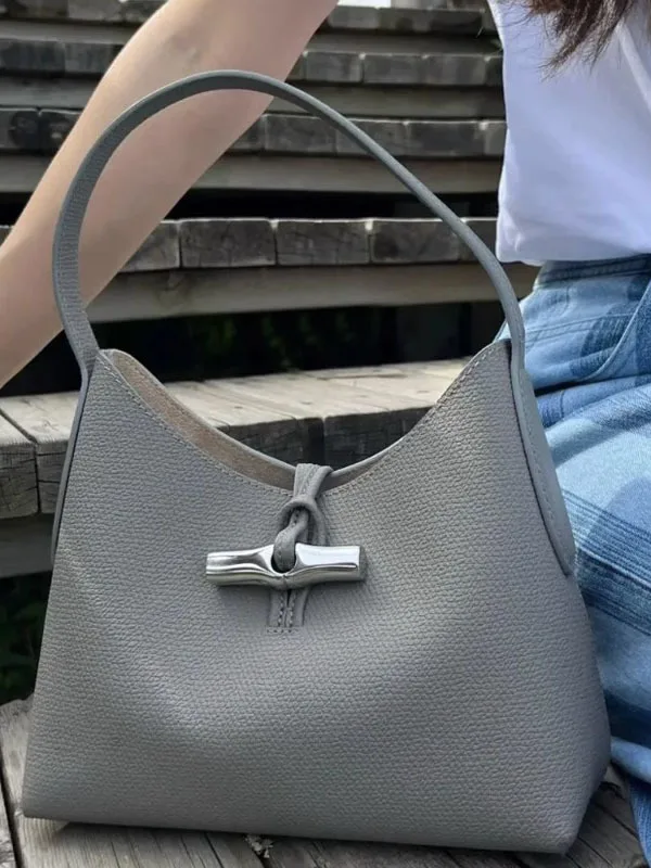 Luxury Tote Bag Genuine Leather Bamboo Underarm Solid Color Shoulder Handbag for Women
Luxury Tote Bag Genuine Leather Bamboo Underarm Solid Color Shoulder Handbag for Women