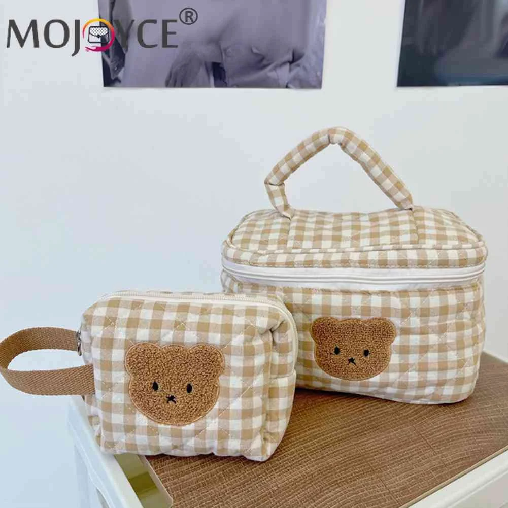 Cartoon Bear Cosmetic Bag Cute Plaid Make Up Bag Portable Large-capacity Quilted Multi-function Zipper for Weekend Vacation
Cartoon Bear Cosmetic Bag Cute Plaid Make Up Bag Portable Large-capacity Quilted Multi-function Zipper for Weekend Vacation