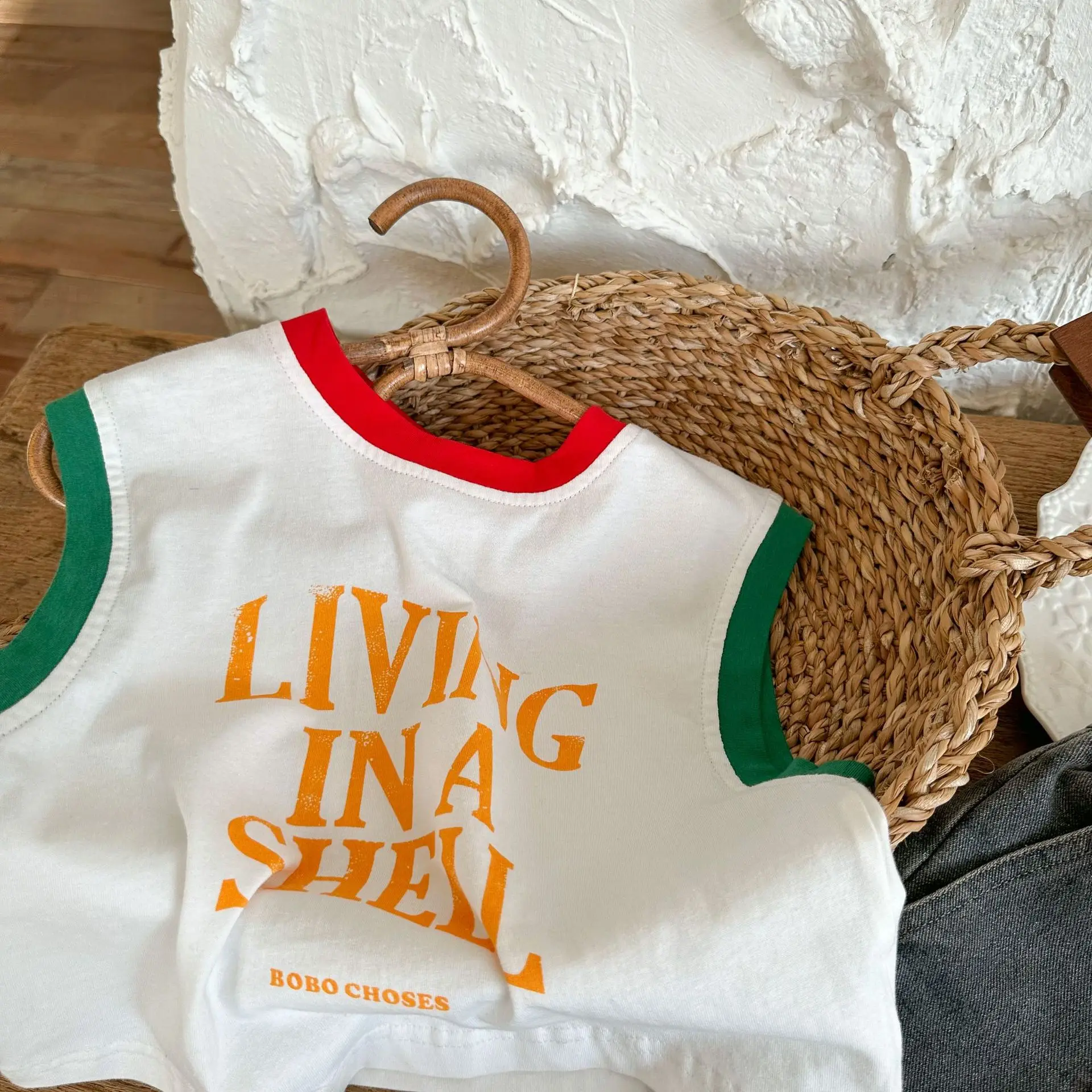 Children's Vest 2023 Summer New Boys' and Girls' Contrast Color Knitted Vest Baby Letter Sleeveless T-shirt Fashion
Children's Vest 2023 Summer New Boys' and Girls' Contrast Color Knitted Vest Baby Letter Sleeveless T-shirt Fashion