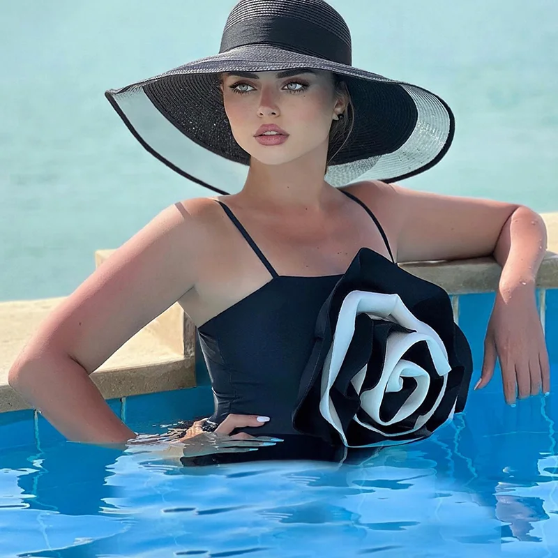 2023 New Flower One Piece Swimsuit Luxury Women Swimwear Monokini Bodysuit Swim Suit Belt traje de baño flores 3d
2023 New Flower One Piece Swimsuit Luxury Women Swimwear Monokini Bodysuit Swim Suit Belt traje de baño flores 3d