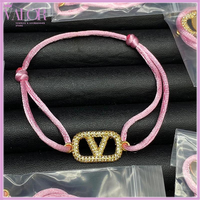 Valor New Advanced Version V Letter Tag Luxury Jewelry Wholesale Braided Bangle Adjustable DIY Rope Chain Bracelet For Women Men
Valor New Advanced Version V Letter Tag Luxury Jewelry Wholesale Braided Bangle Adjustable DIY Rope Chain Bracelet For Women Men