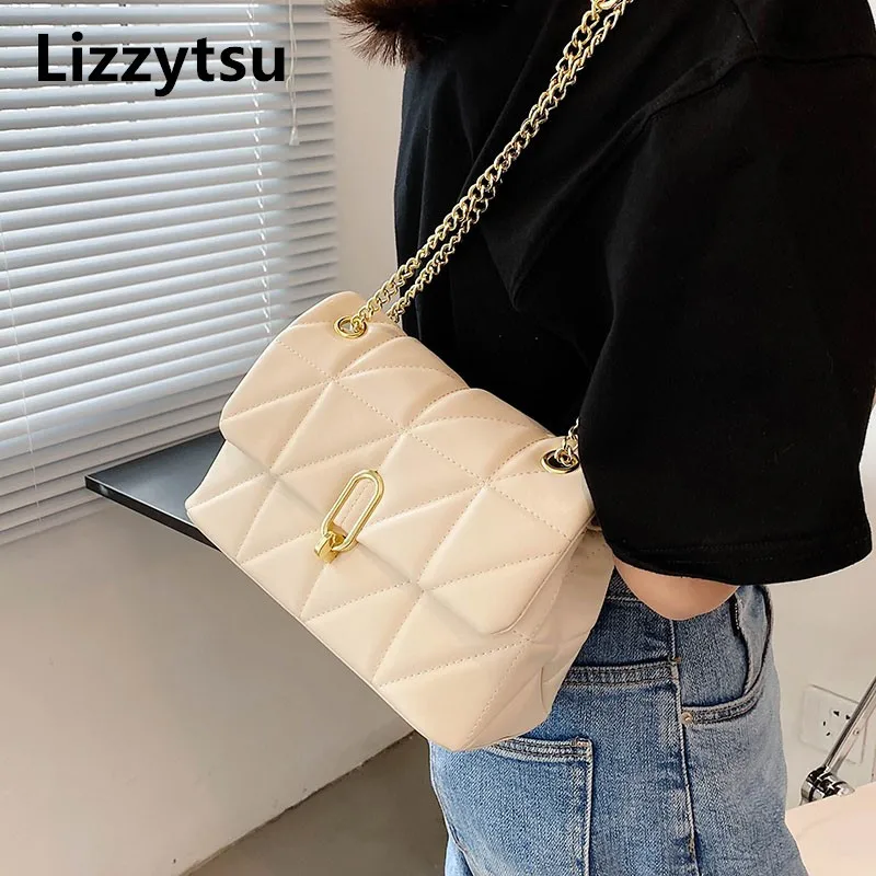 Lizzytsu Vintage Double Chain Lingge PU Shoulder Bag Women Casual Streetwear Crossbody Bag Luxury Design Korean Solid Handbags
Lizzytsu Vintage Double Chain Lingge PU Shoulder Bag Women Casual Streetwear Crossbody Bag Luxury Design Korean Solid Handbags