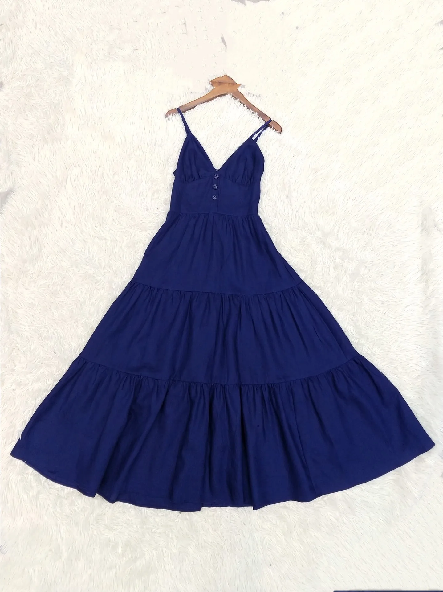 2023 Summer New Arrivals Top Quality Solid Casual Linen V-Neck Sleeveless Camisole Draped A-LINE Mid-Calf Women Dress
2023 Summer New Arrivals Top Quality Solid Casual Linen V-Neck Sleeveless Camisole Draped A-LINE Mid-Calf Women Dress