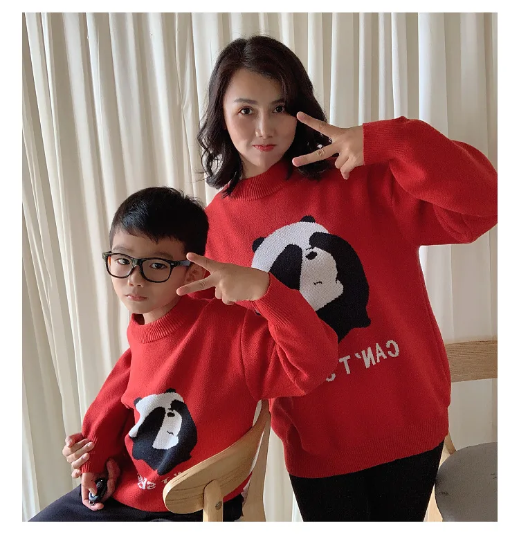 

Новинка Весна 2022, Корейская версия, двухслойный жаккардовый свободный свитер в виде медведя, семейный из четырех свитеров для родителей и д...