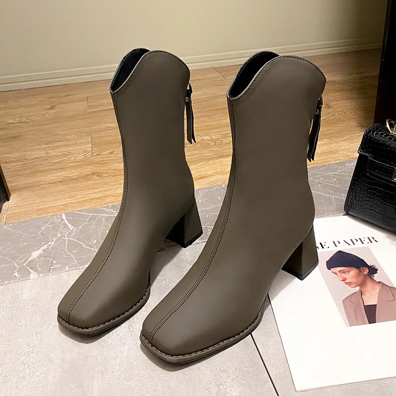 New Mid Cylinder Back Zipper High-heeled Martin Boots Square Head Knight Boots Women's Frosted Leather Women's Boots gothic
New Mid Cylinder Back Zipper High-heeled Martin Boots Square Head Knight Boots Women's Frosted Leather Women's Boots gothic