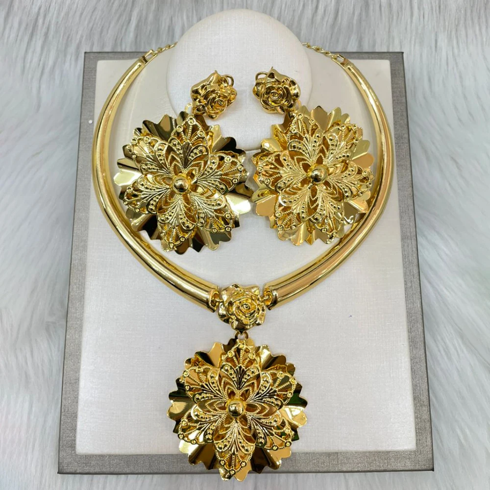 Large Flower Women Jewelry Set 18k Gold Plated Earrings and Necklace Set African Dubai Women Jewelry Wedding Accessories
Large Flower Women Jewelry Set 18k Gold Plated Earrings and Necklace Set African Dubai Women Jewelry Wedding Accessories