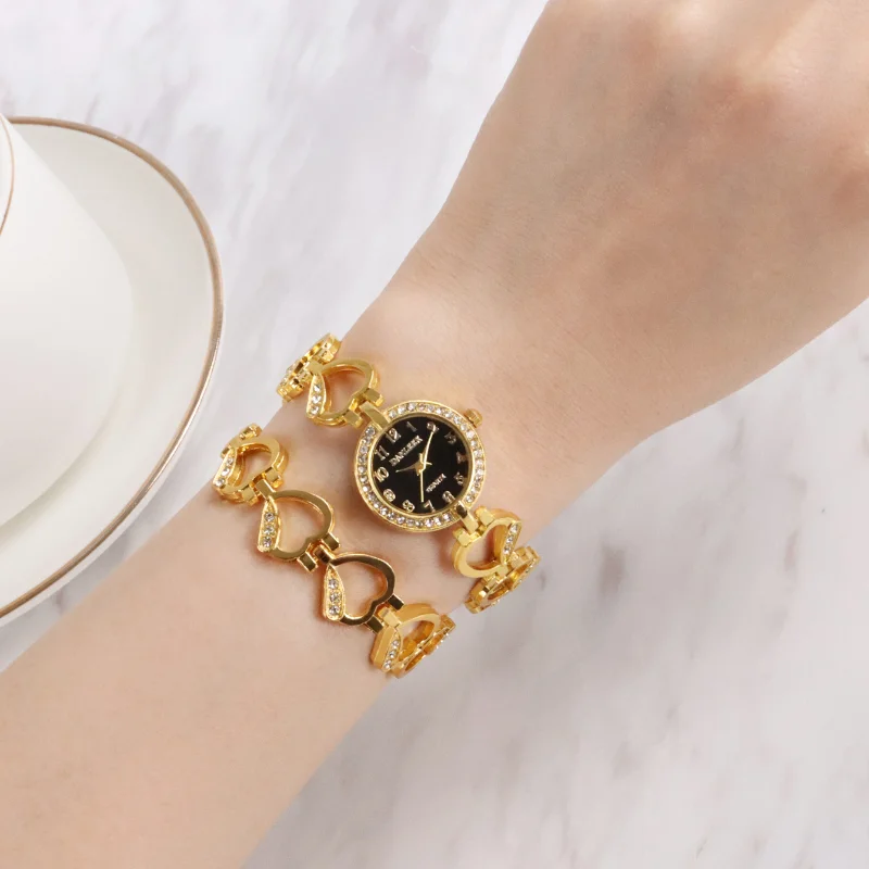 Fashion Women Heart Bracelet Watch Rose Gold Quartz Watch Wristwatch Women Dress Casual Bracelet Watches Gift Accessories
Fashion Women Heart Bracelet Watch Rose Gold Quartz Watch Wristwatch Women Dress Casual Bracelet Watches Gift Accessories