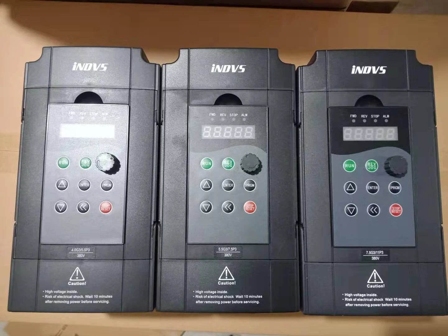 Indvs new yingjiesi frequency converter Y500 series 4kw / 5.5kW / 7.5kW 380V governor
Indvs new yingjiesi frequency converter Y500 series 4kw / 5.5kW / 7.5kW 380V governor
