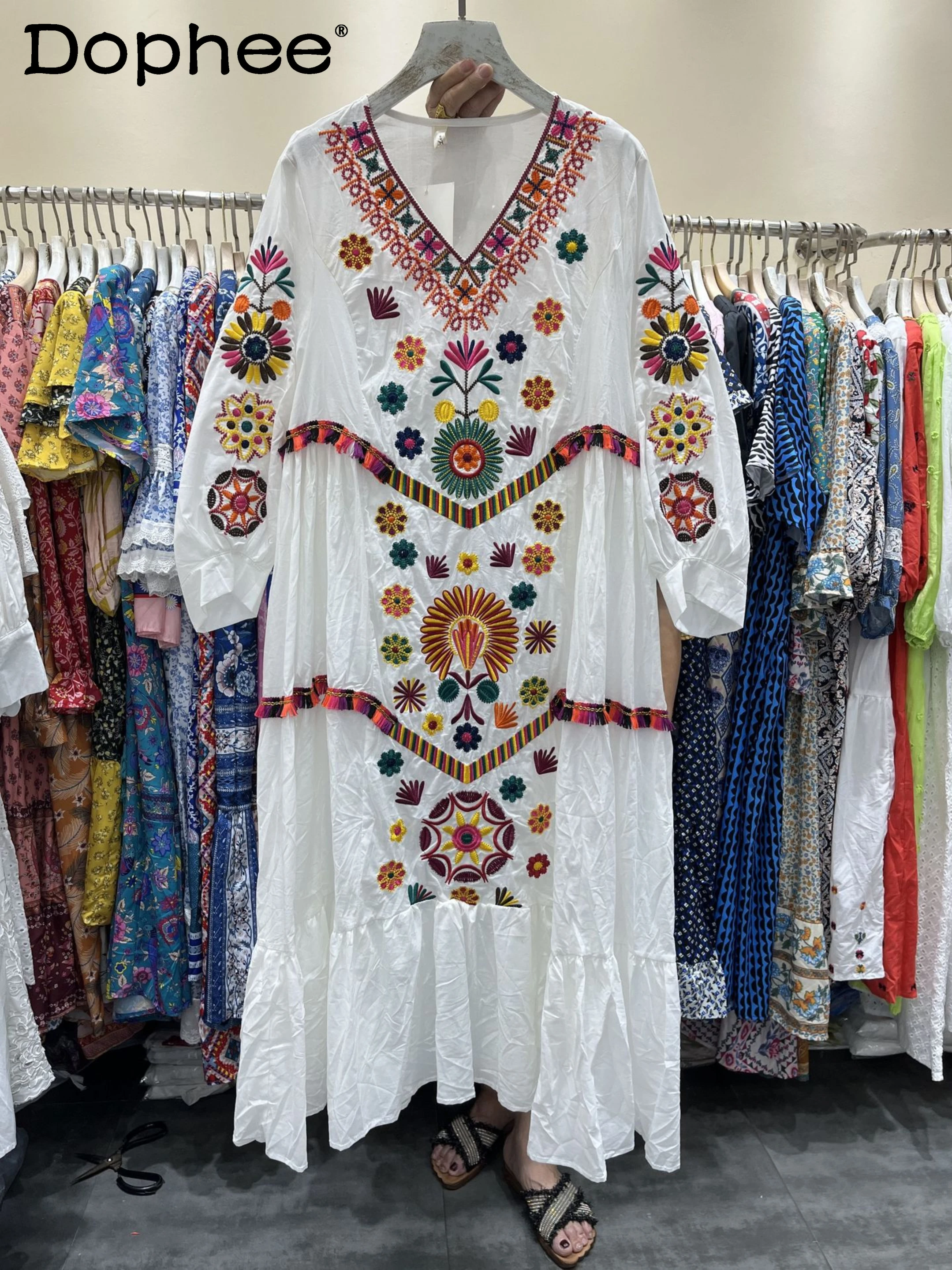 Bohemian Seaside Vacation Beach Dress Women Summer 2022 New Elegant V-neck Loose Oversized White Embroidered Printed Long Dress
Bohemian Seaside Vacation Beach Dress Women Summer 2022 New Elegant V-neck Loose Oversized White Embroidered Printed Long Dress