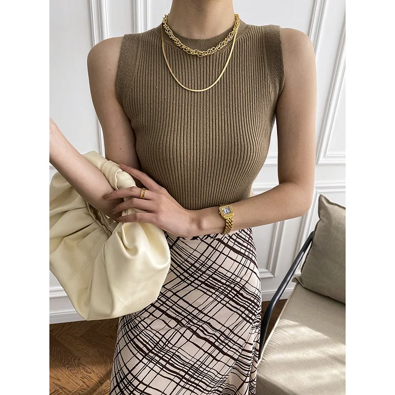 Khaki Color Fashion Knit Sweater Camis Summer Tank Sleeveless Camis White Pullovers Tops T-Shirt 
Khaki Color Fashion Knit Sweater Camis Summer Tank Sleeveless Camis White Pullovers Tops T-Shirt