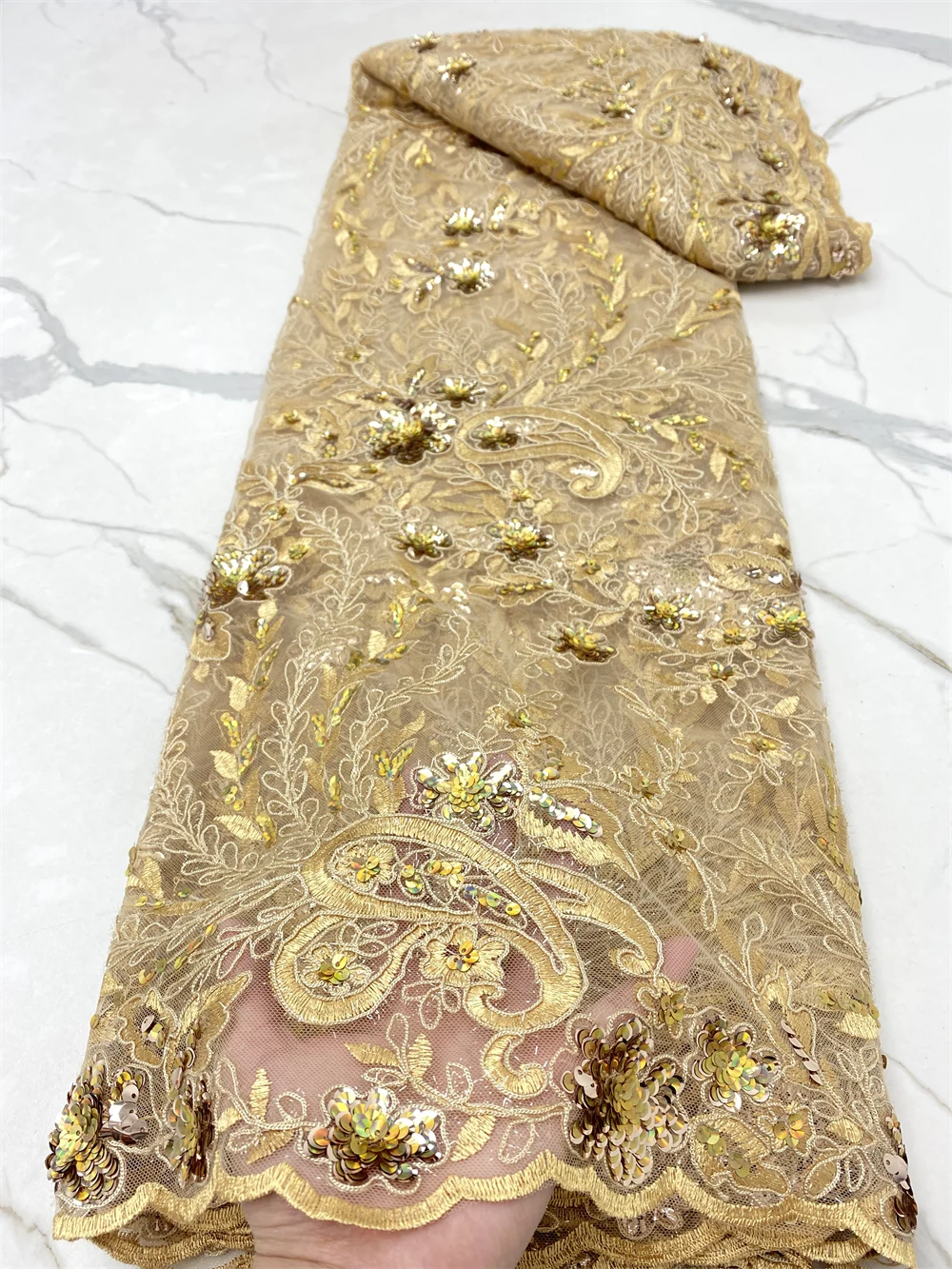 Fashion Embroidery French Tulle Lace Fabrics With Sequins Hihg Quality African Lace Fabric Nigerian Bridal Wedding sewing 4600B
Fashion Embroidery French Tulle Lace Fabrics With Sequins Hihg Quality African Lace Fabric Nigerian Bridal Wedding sewing 4600B
