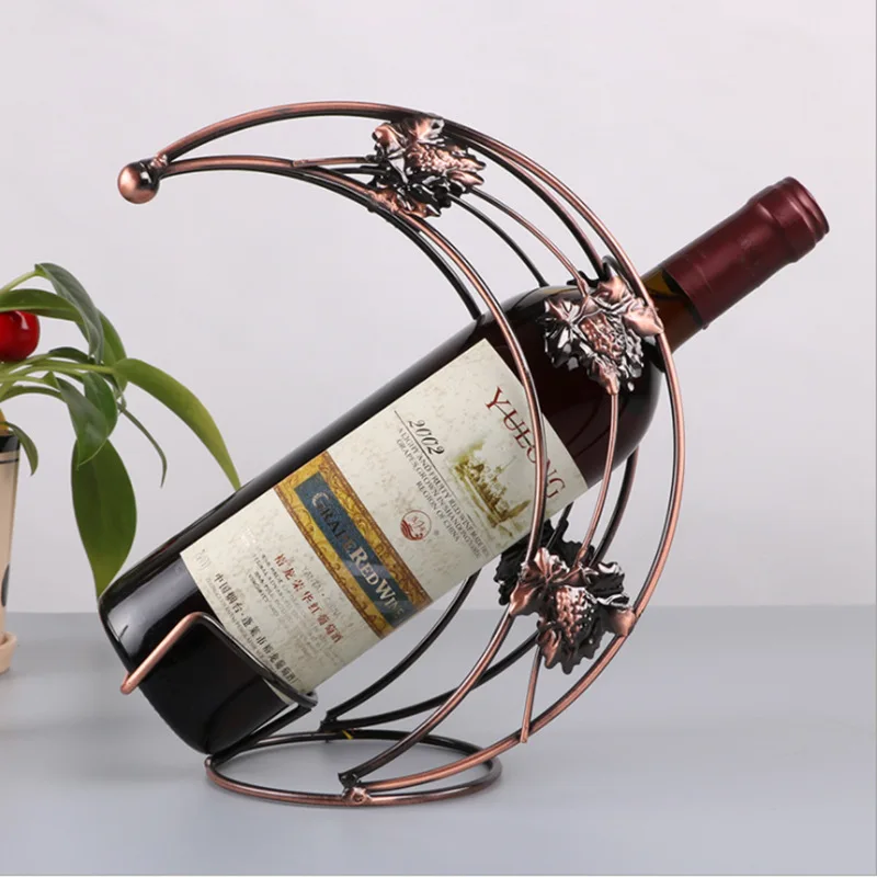 European Bronze Small Moon Boat Red Wine Rack Decoration Creative Iron Half Moon Wine Bottle Decoration Rack Wine Baskets
European Bronze Small Moon Boat Red Wine Rack Decoration Creative Iron Half Moon Wine Bottle Decoration Rack Wine Baskets