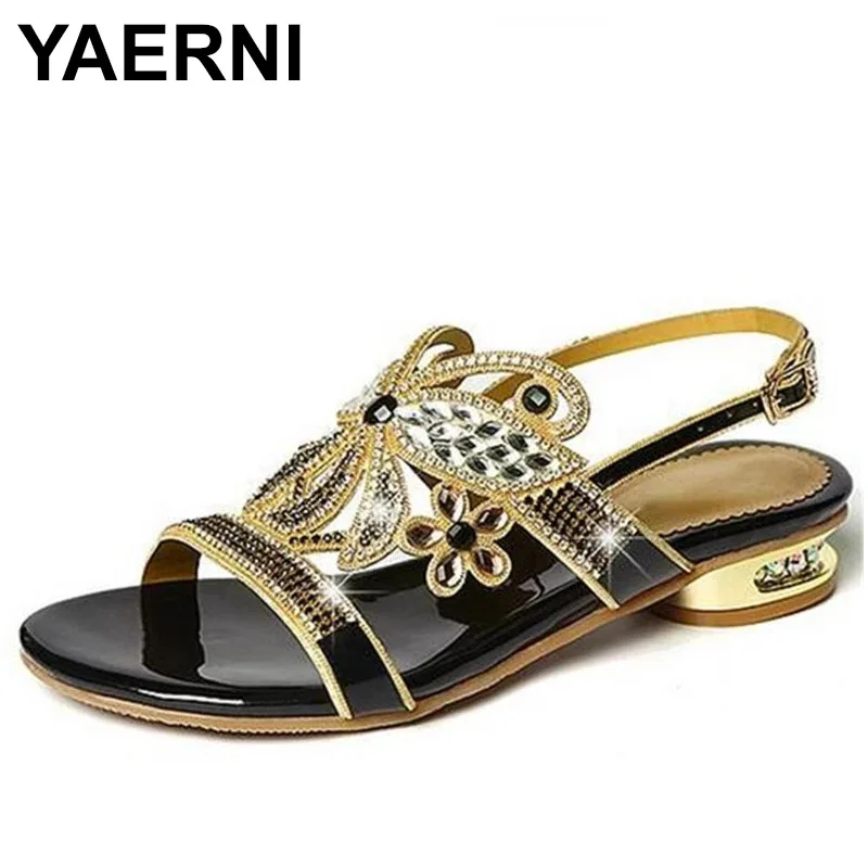 YAERNI Fashion women's sandals Women Crystal Slippers Glitter Bling Female Flip Flops Outdoor Ladies Slides Hot Beach Shoes
YAERNI Fashion women's sandals Women Crystal Slippers Glitter Bling Female Flip Flops Outdoor Ladies Slides Hot Beach Shoes