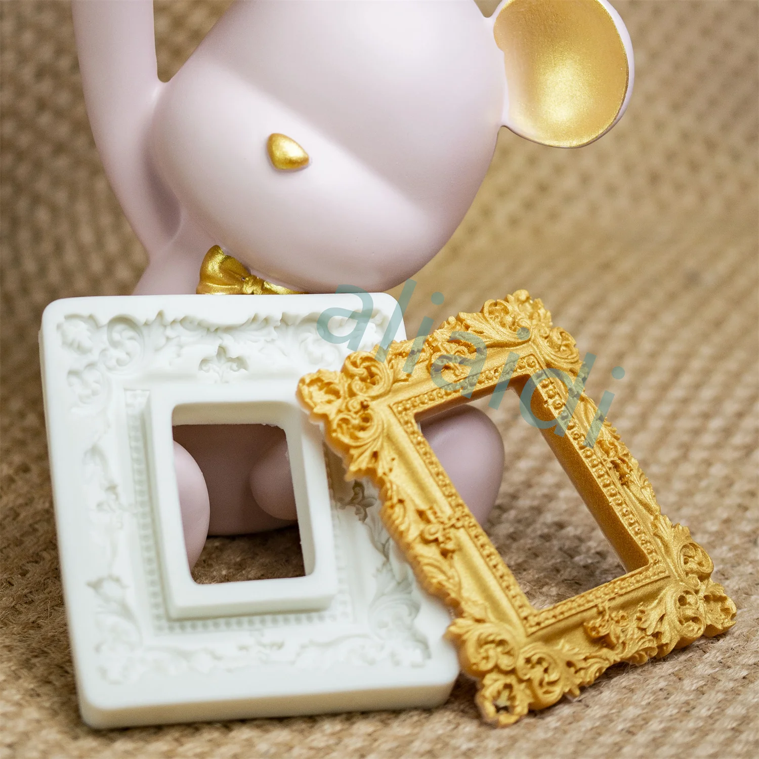 Silicone Mold Lace Relief Vintage Photo Frame Fondant Embossing Cake Decoration Tools For Party Decoration Chocolate Moulds
Silicone Mold Lace Relief Vintage Photo Frame Fondant Embossing Cake Decoration Tools For Party Decoration Chocolate Moulds