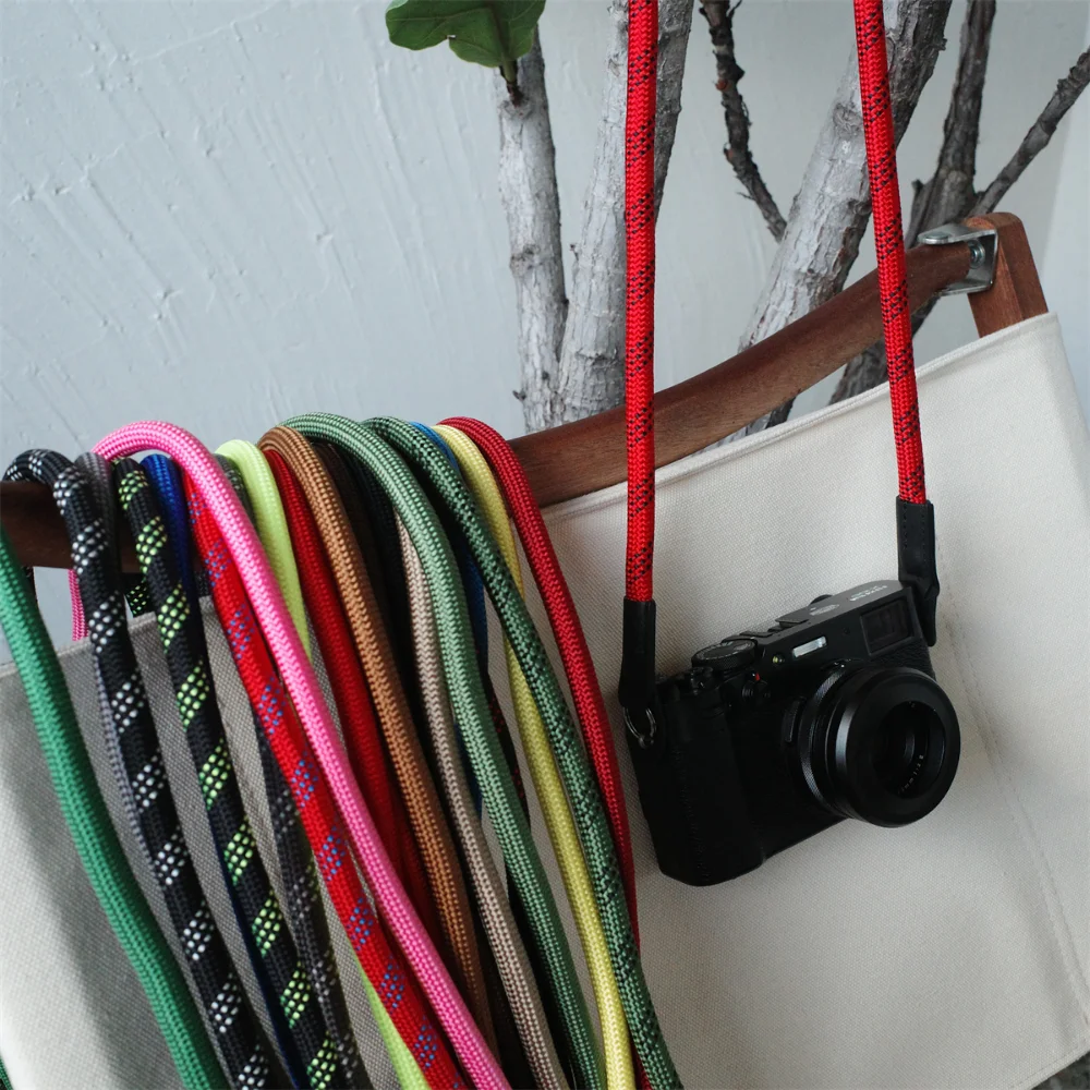 Nylon Rope Camera Strap Micro Single Oblique Cross Shoulder Strap Outdoor Strap for Fuji Leica DSLR Digital
Nylon Rope Camera Strap Micro Single Oblique Cross Shoulder Strap Outdoor Strap for Fuji Leica DSLR Digital