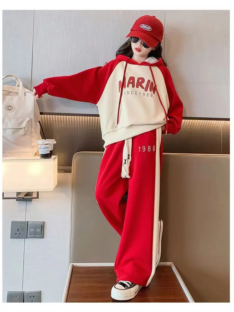 2023 Teenager Spring and Autumn Girls Cute Suit Korean Children's Hooded Sports Two-piece Suit Tracksuit for Kids Christmas Sui
2023 Teenager Spring and Autumn Girls Cute Suit Korean Children's Hooded Sports Two-piece Suit Tracksuit for Kids Christmas Sui
