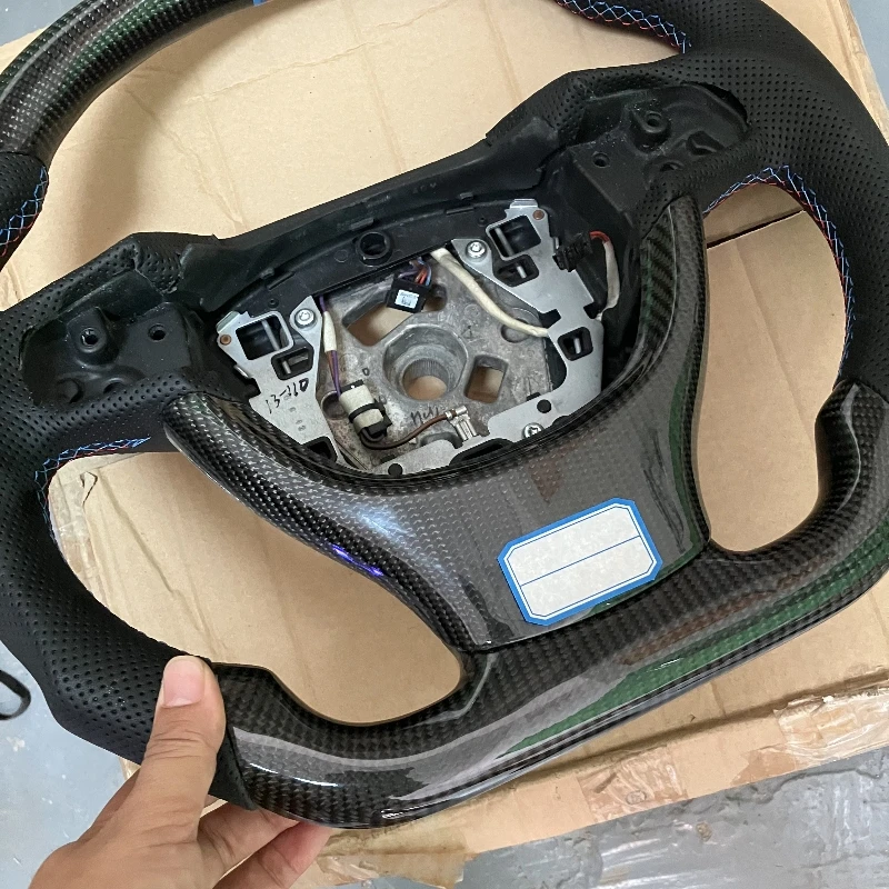 Сменное рулевое колесо из углеродного волокна с кожаным покрытием для BMW F10 F11 F18 F07 F06 F12 F13 F01 F02 F03 F04 5 6 7 Series
Сменное рулевое колесо из углеродного волокна с кожаным покрытием для BMW F10 F11 F18 F07 F06 F12 F13 F01 F02 F03 F04 5 6 7 Series