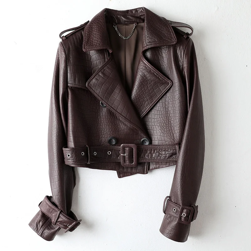 Genuine leather jacket 2023 autumn/winter new lapel embossed sheepskin short waistband long sleeved motorcycle jacket for women
Genuine leather jacket 2023 autumn/winter new lapel embossed sheepskin short waistband long sleeved motorcycle jacket for women