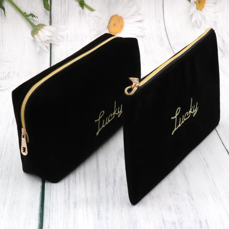 Women's Zipper Velvet Cosmetic Bag Travel Large Cosmetic Bag Make-up Solid Color Female Cosmetic Bag Storage Bag
Women's Zipper Velvet Cosmetic Bag Travel Large Cosmetic Bag Make-up Solid Color Female Cosmetic Bag Storage Bag