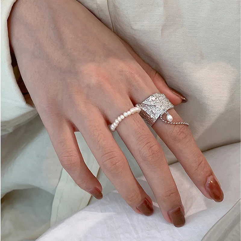 Original Irregular Tin Foil Folds Design Adjustable Rings Round Bead Tassel Ring For Cool Girl Women Open Ring
Original Irregular Tin Foil Folds Design Adjustable Rings Round Bead Tassel Ring For Cool Girl Women Open Ring