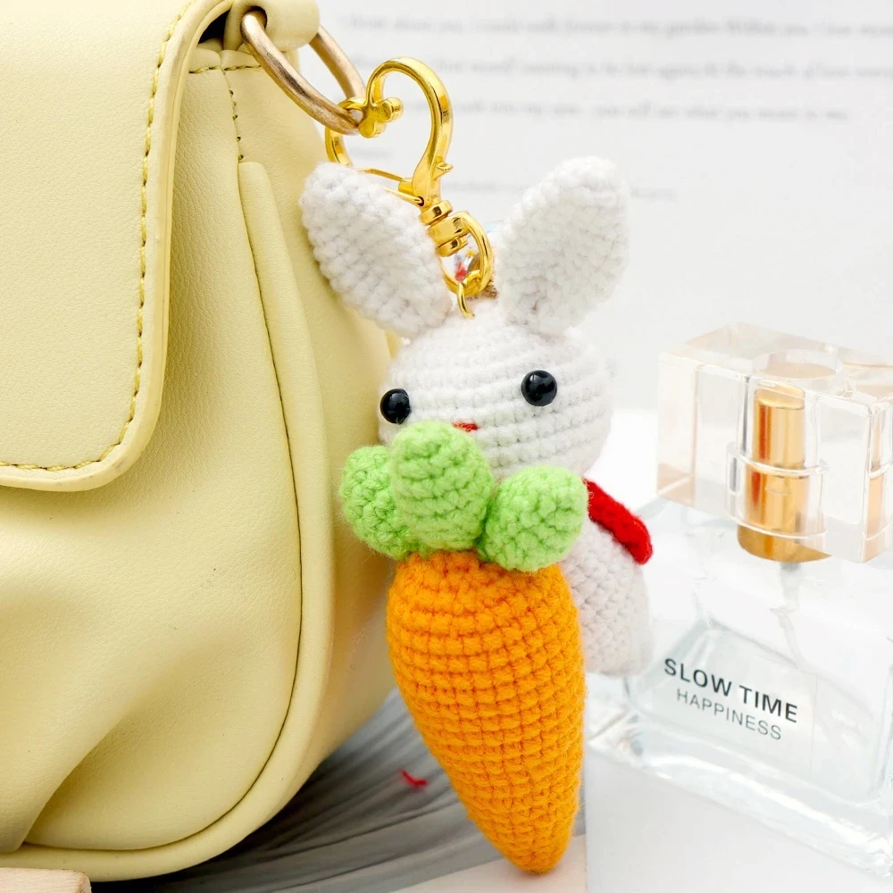 Новинка, вязаные брелоки с подвеской, милый мультяшный кролик с морковкой, брелок с плюшевой куклой, украшение, подарки для детей
Новинка, вязаные брелоки с подвеской, милый мультяшный кролик с морковкой, брелок с плюшевой куклой, украшение, подарки для детей