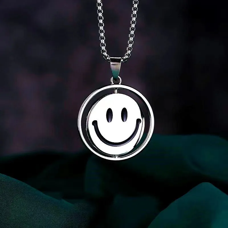 Titanium rotating smiling face necklace new ins hip-hop clavicle chain for men and women tide Joker sweater chain personalized
Titanium rotating smiling face necklace new ins hip-hop clavicle chain for men and women tide Joker sweater chain personalized