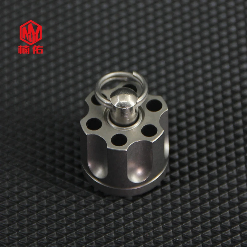 1PC Revolver Titanium Alloy EDC Paracord Beads Lanyard Pendants Knife Beads Titanium Rod Titanium Ring Rope Cord Beads Pendants
1PC Revolver Titanium Alloy EDC Paracord Beads Lanyard Pendants Knife Beads Titanium Rod Titanium Ring Rope Cord Beads Pendants