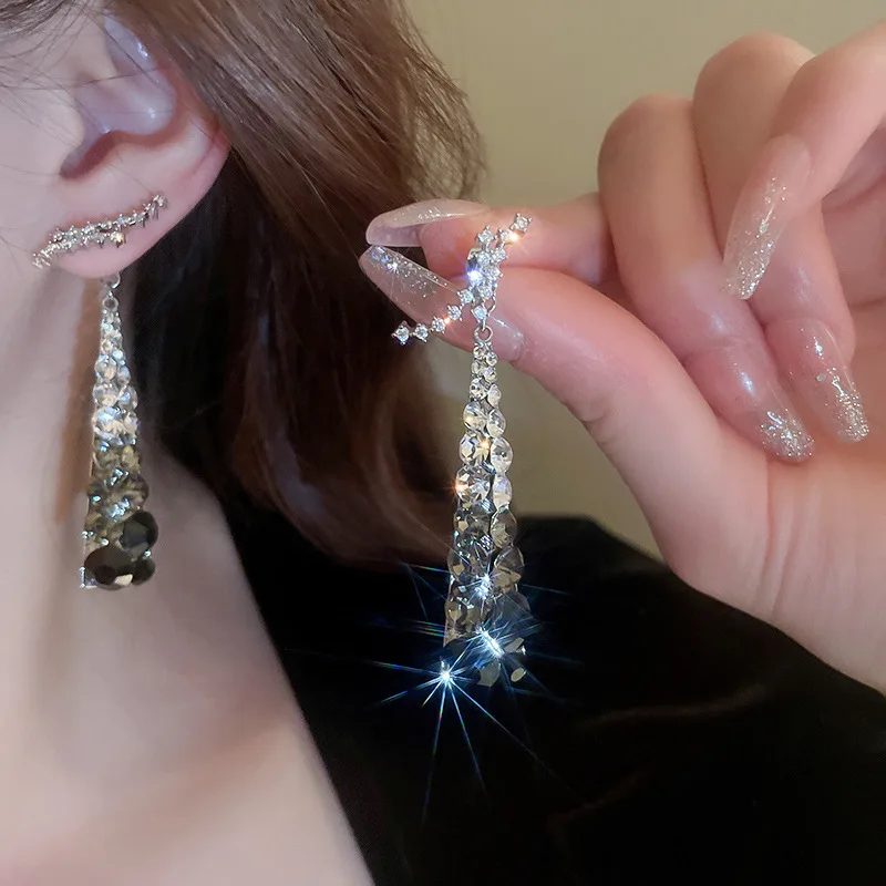KAITIN Silver Needle Zircon Inlaid Rhinestone Earrings Light Luxury High-grade Korea Fashion Women Dangle Earrings Wholesale
KAITIN Silver Needle Zircon Inlaid Rhinestone Earrings Light Luxury High-grade Korea Fashion Women Dangle Earrings Wholesale