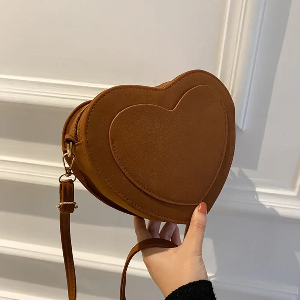 Fashion Vintage Scrub Shoulder Bag Female PU Pure Color Shoulder Bag Female Love Heart Shape Crossbody Bags Casual Small Purse
Fashion Vintage Scrub Shoulder Bag Female PU Pure Color Shoulder Bag Female Love Heart Shape Crossbody Bags Casual Small Purse