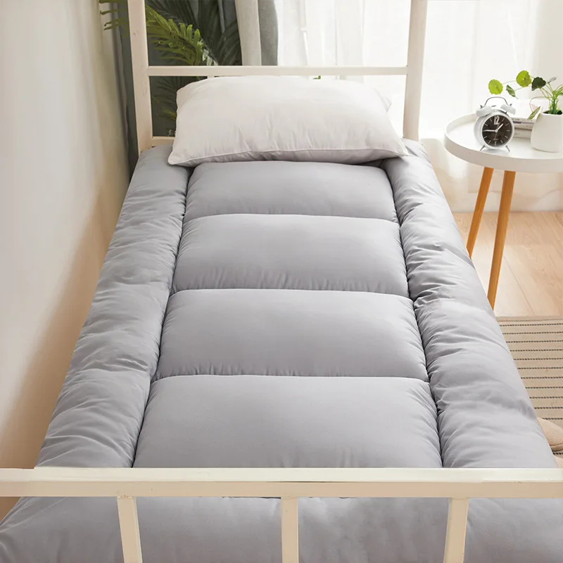 Comfortable and Soft Mattress Portable Folding Mattress Good Floor Ventilation Silent Mattress Single and Double
Comfortable and Soft Mattress Portable Folding Mattress Good Floor Ventilation Silent Mattress Single and Double