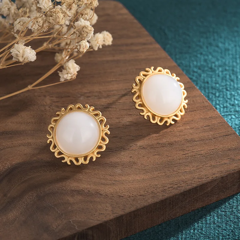 925 silver niche design earrings ancient gold feminine synthetic white jade earrings 2022 new ethnic style earrings
925 silver niche design earrings ancient gold feminine synthetic white jade earrings 2022 new ethnic style earrings