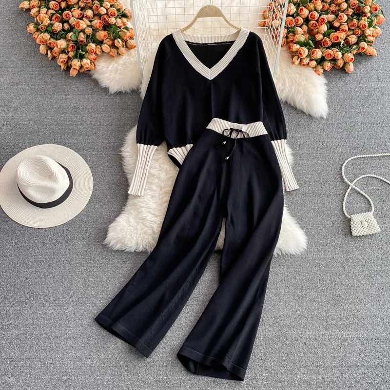 Women Autumn Winter Loose Casual Knitted Clothing Sets V-Neck Patchwork Pullover Sweater+Elastic Waist Trousers Casual Outfits
Women Autumn Winter Loose Casual Knitted Clothing Sets V-Neck Patchwork Pullover Sweater+Elastic Waist Trousers Casual Outfits