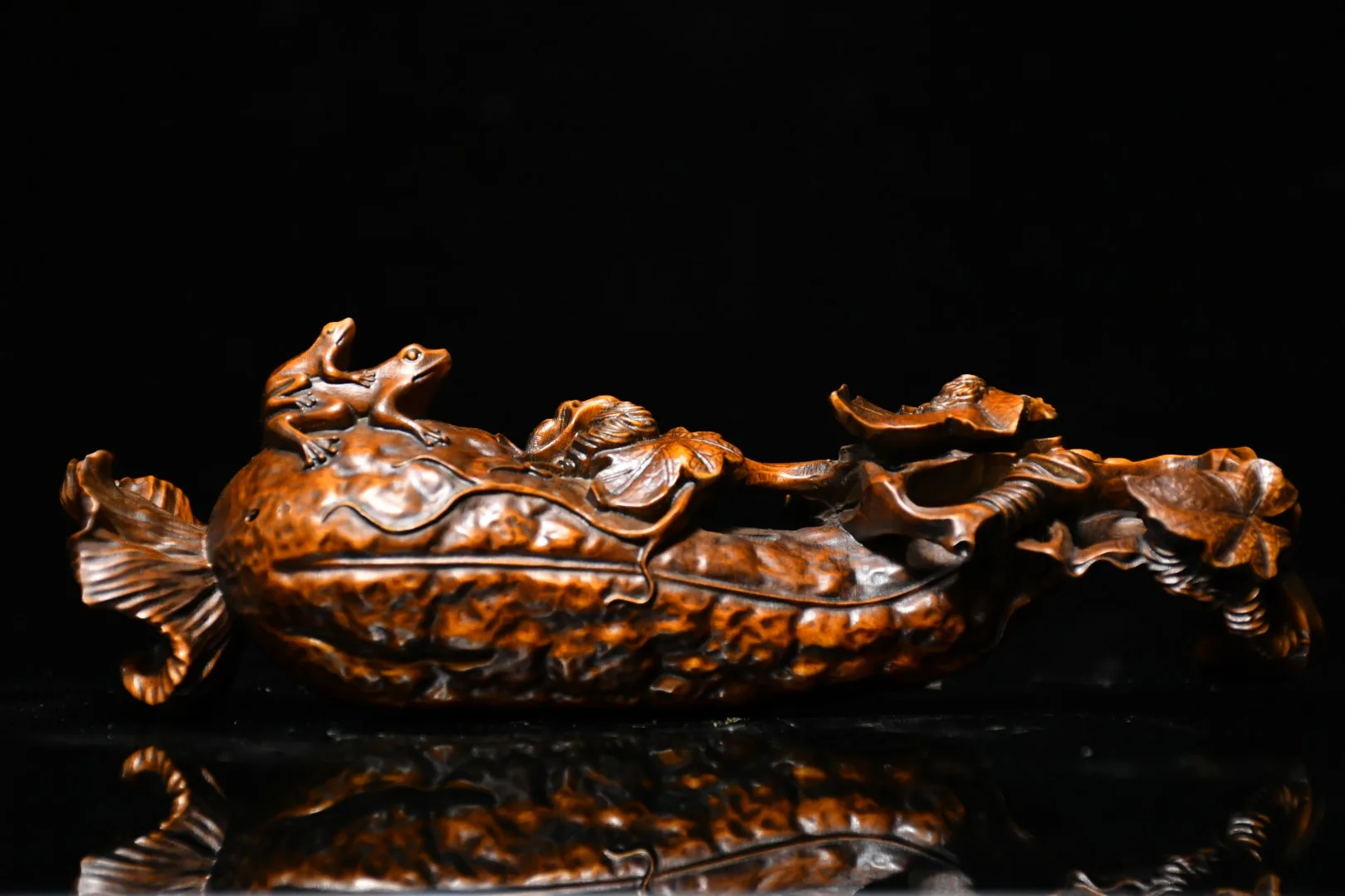 7"Chinese Folk Collection Boxwood lotus frog quack for fortune Ruyi May all your wishes come true Gather fortune Town house
7"Chinese Folk Collection Boxwood lotus frog quack for fortune Ruyi May all your wishes come true Gather fortune Town house