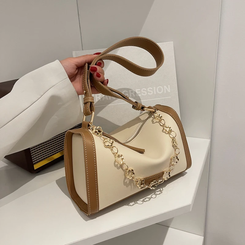 XIANMO 2022 Spring/Summer New Ladies Handbag Fashion Single Shoulder Diagonal Cross Baguette Bag Personalized Spot Color Trend
XIANMO 2022 Spring/Summer New Ladies Handbag Fashion Single Shoulder Diagonal Cross Baguette Bag Personalized Spot Color Trend