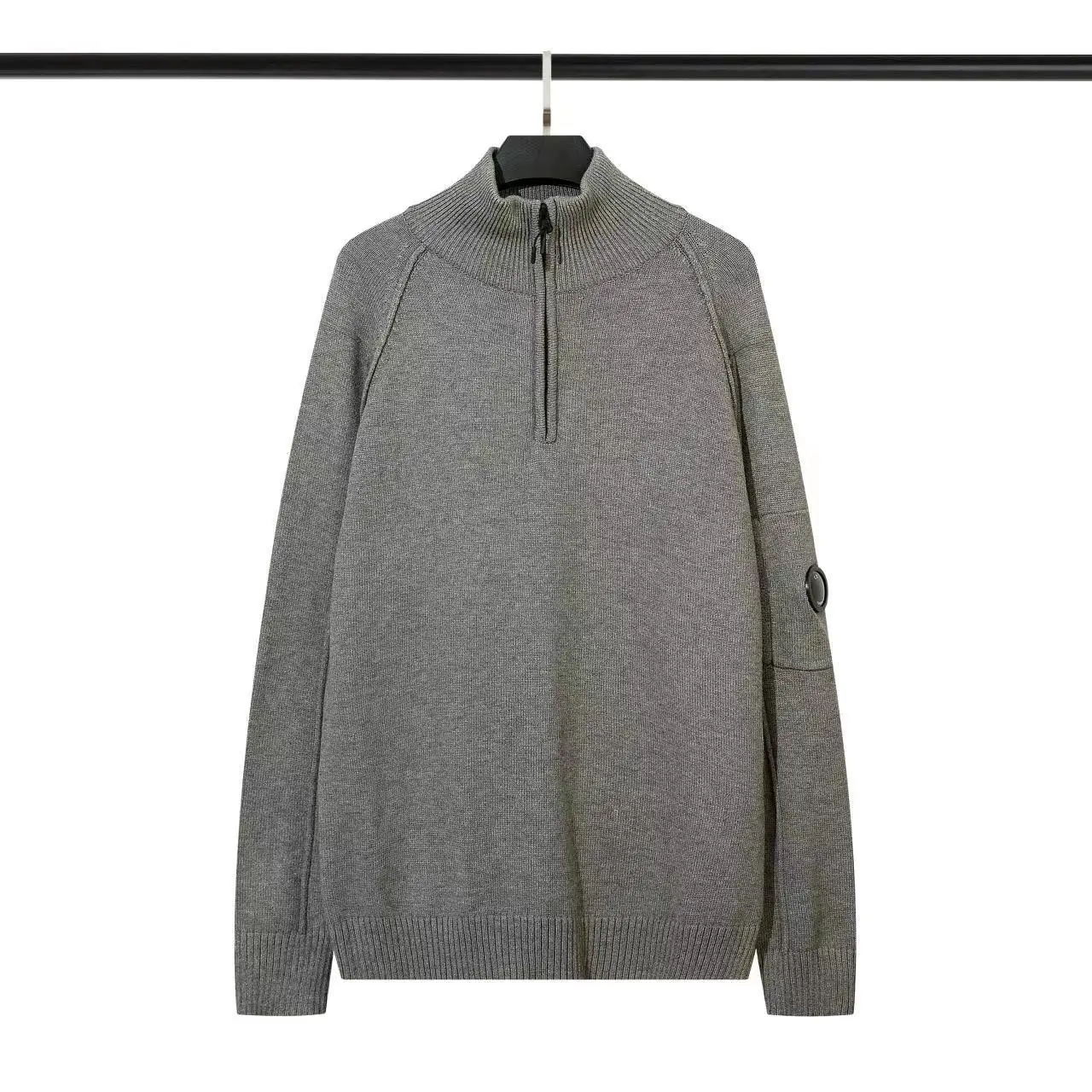 2023 Autumn and Winter New Men's Sweater CP Fashion Microlens Pullover Stand Collar Half Zipper Solid Color Casual Knitting
2023 Autumn and Winter New Men's Sweater CP Fashion Microlens Pullover Stand Collar Half Zipper Solid Color Casual Knitting
